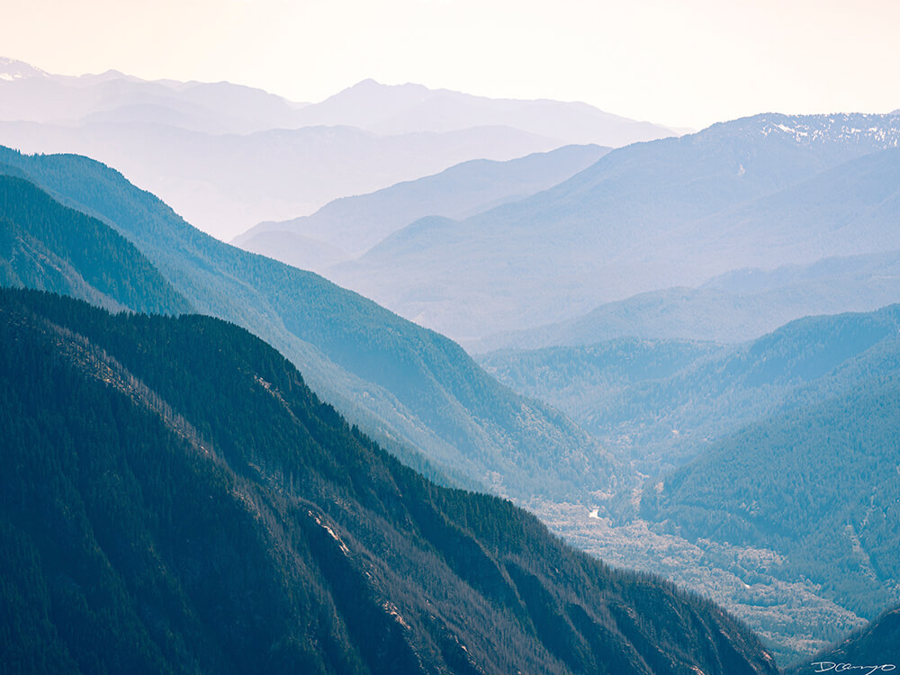 Landscape and portrait photos from a July 2020 trip to the North Cascades. Sourdough Mountain, Diablo Lake, Ross Lake and more.